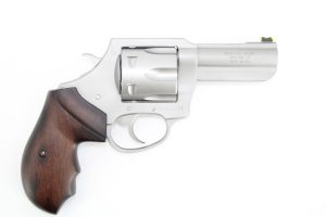 IMG_0402__29802.1661972178.1280.1280.jpg Charter Arms Model 73526 The Professional V .357 Magnum 3" 6 Rounds Stainless Steel/Wood Grip